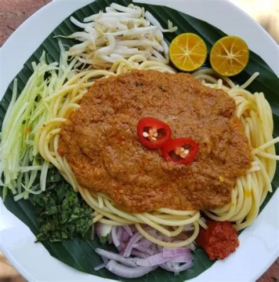  Laksa Johor: Bir Deniz Ürünleri Şöleni ve Acı-Tatlı Dansı!