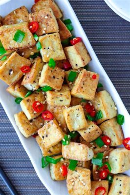  Loudi Şehri'nin Lezzetli Bir İkrami: Spicy Fried Tofu - Acı ve Doyurucu Bir Çiya